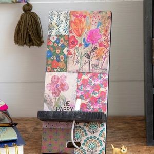 Natural Life Phone Stand